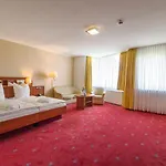 Avalon Hotelpark Koenigshof Szálloda