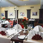 Avalon Hotelpark Koenigshof Szálloda 3*