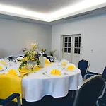 Szálloda Avalon Hotelpark Koenigshof Königslutter am Elm