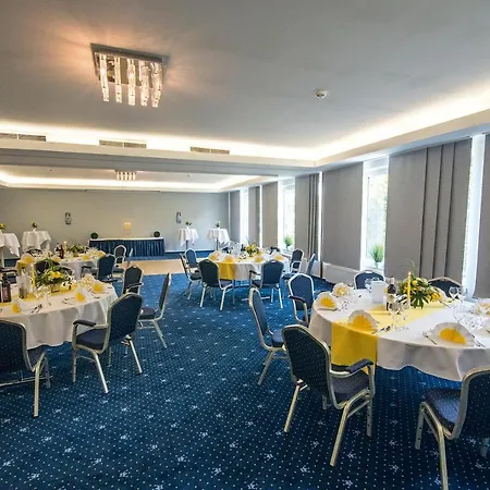 Avalon Hotelpark Koenigshof Otel Königslutter am Elm