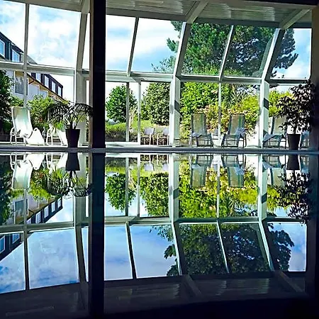 Avalon Hotelpark Koenigshof 3* 코니그스루터암엘름