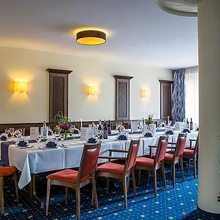 Avalon Hotelpark Koenigshof 3*